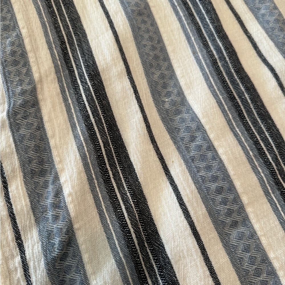 Roller Rabbit Dress w/ Pockets - Picture 5 of 5